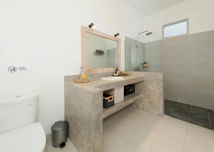 Hiburan 1 By Finder Villa Seminyak (Bali)